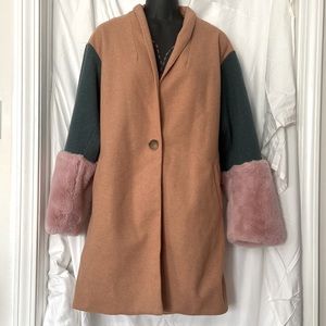 Blank NYC cute tan coat with externally soft pink faux fur